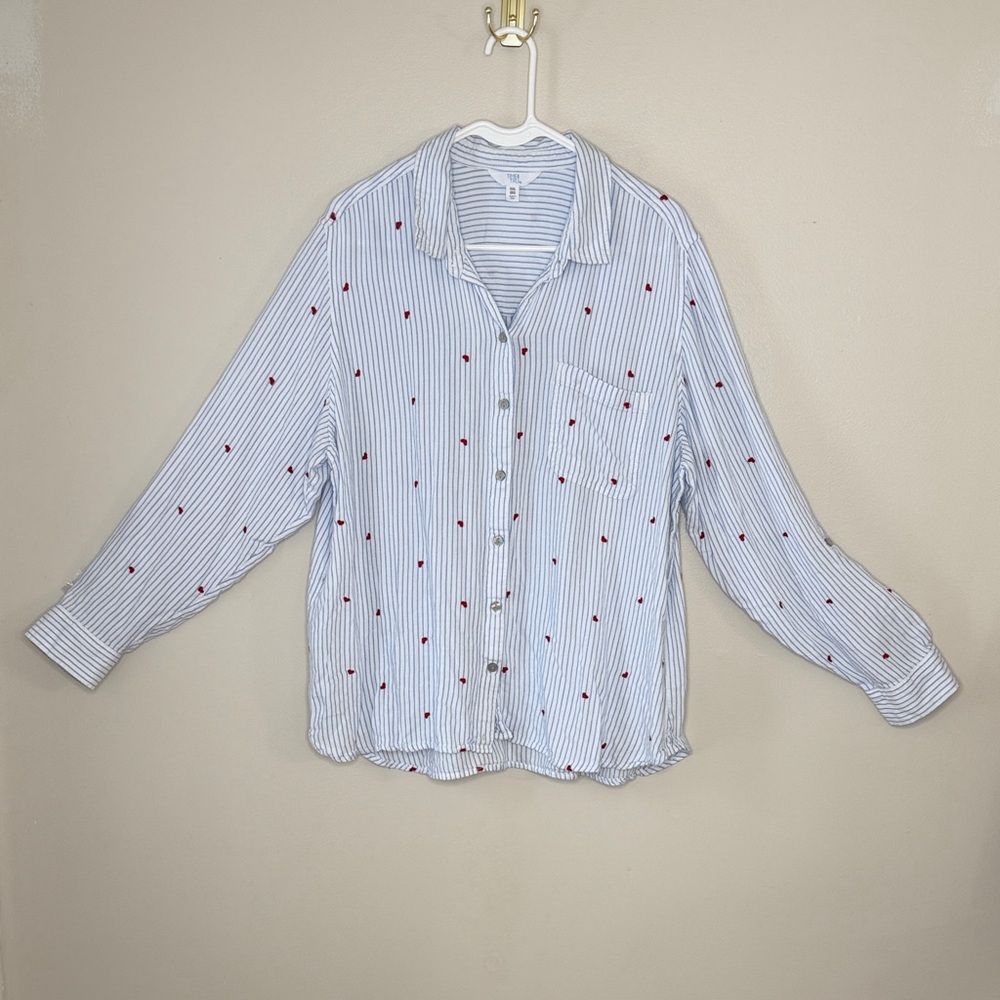 Time and Tru Heart Button Down Shirt Size XXL